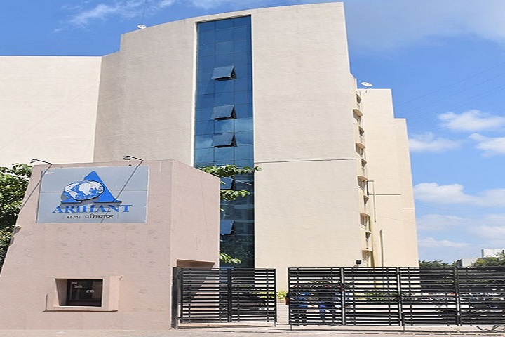 https://cache.careers360.mobi/media/colleges/social-media/media-gallery/14148/2020/1/25/College View of Arihant College of Arts Commerce and Science Pune_Campus-View.jpg